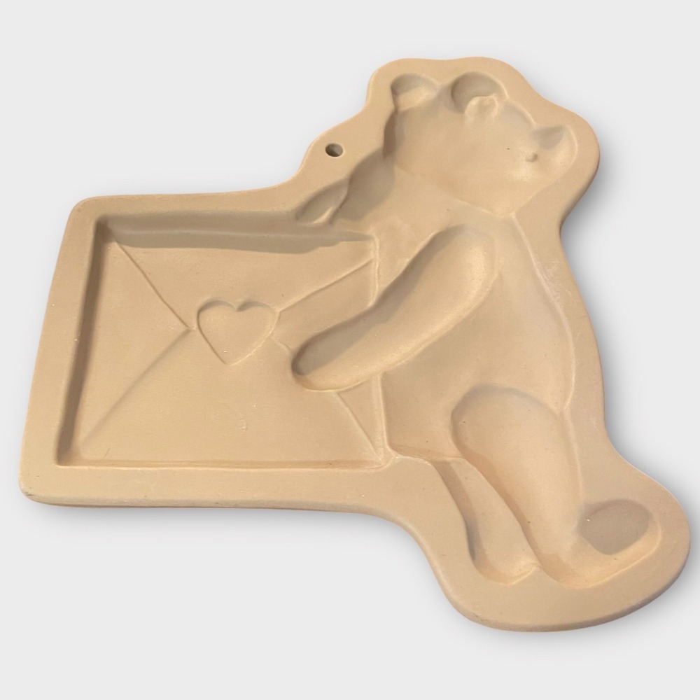 Brown Bag Cookie Art Disney Pooh Valentine's Day‎ Cookie Mold Baking Holiday